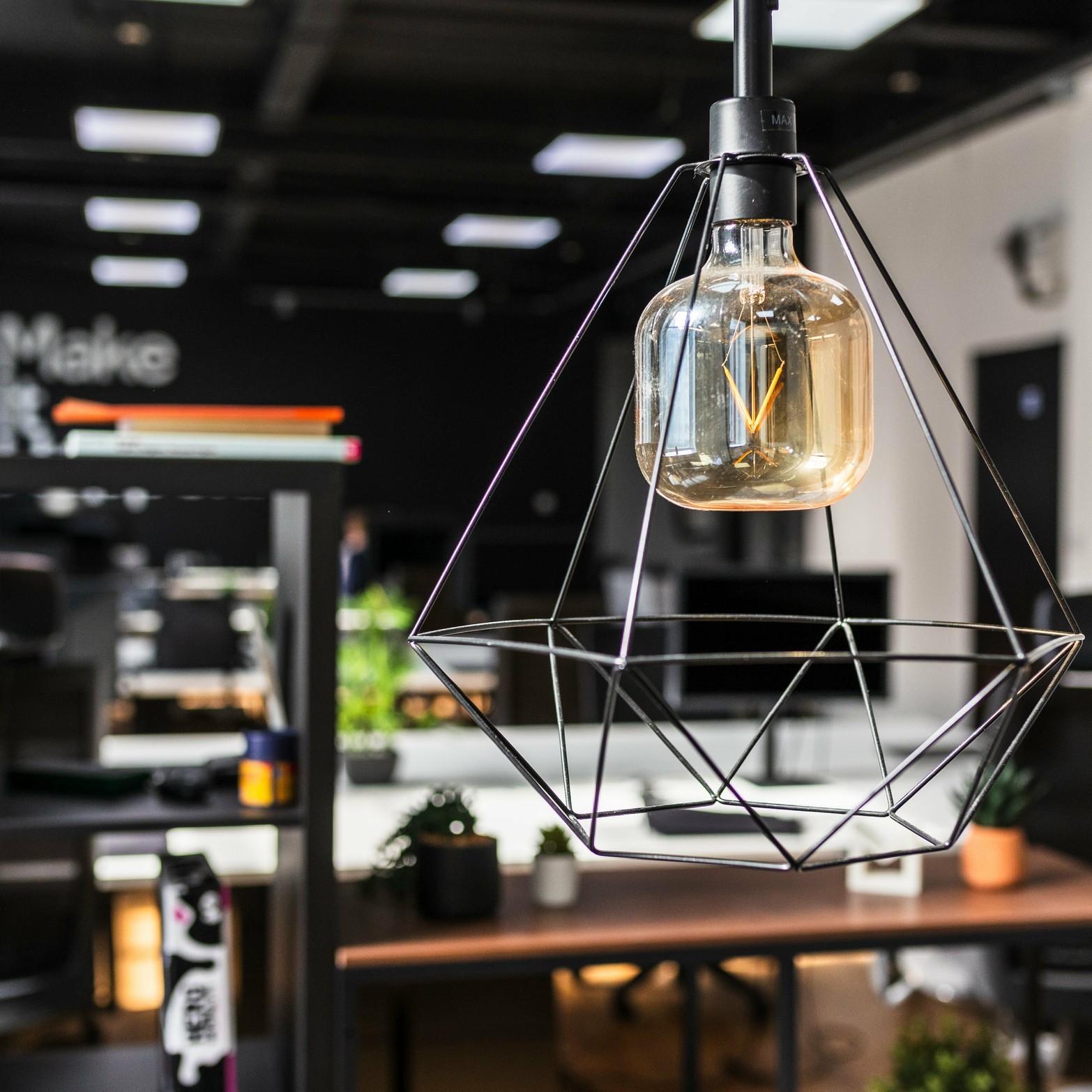 Workspace 018